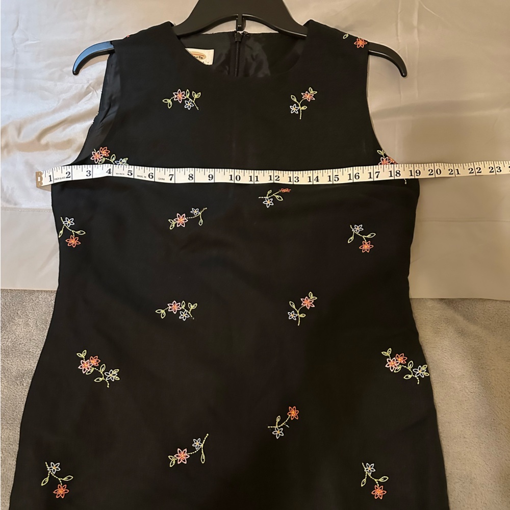Talbots Linen Dress Maxi Sleeveless Black Floral Embroidered Lined. Size 8. - Picture 11 of 14